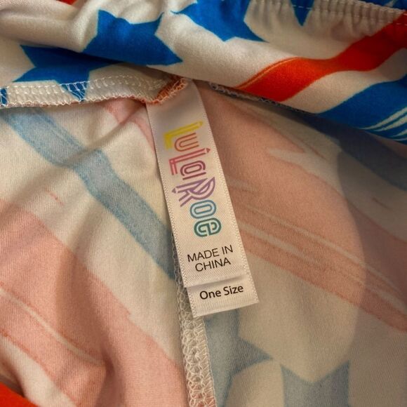 1462 LuLaRoe Leggings Size OS Red Cream Blue Stars Stripes Print New - Picture 3 of 4